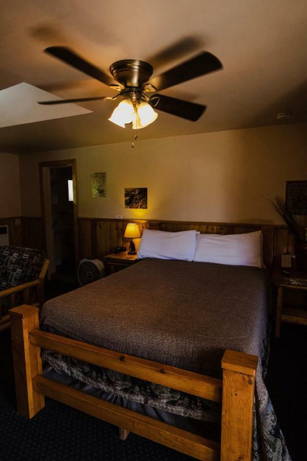 Embers Lodge & Cabins Big Bear Lake Quarto foto